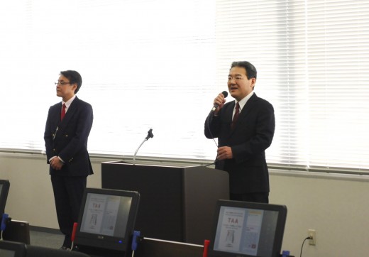 島田社長が新年の挨拶とともに、謝辞を述べた
