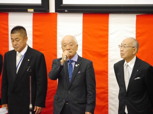 ＪＵコーポレーションの元坂社長が挨拶に立ち、ＪＵ奈良の発展を祈念した