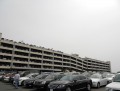３７００台収容の大規模立体駐車場が同社の成長を支えてきた