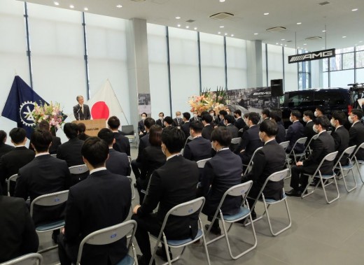 入社式の様子