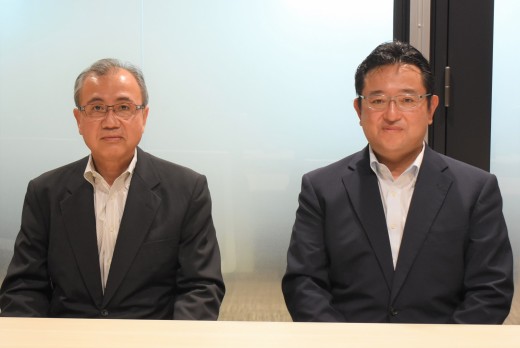 永谷社長（左）と斉藤顧問（右）