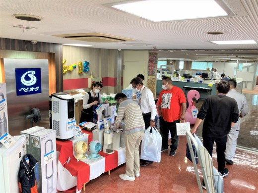 会場内には多くの来場者が集まり、イベントで盛り上がりを見せた