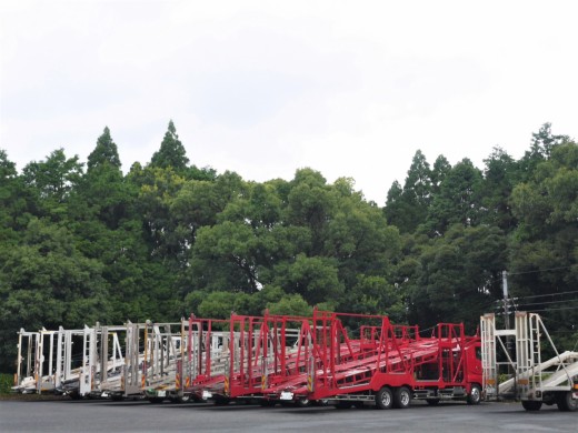 九州各県から集まった大型積載車が並ぶ姿も圧巻