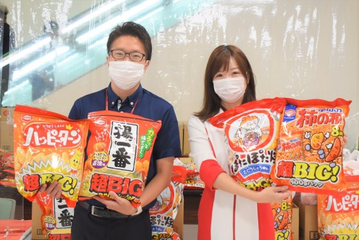 取引１台以上賞で選べるＢＩＧ菓子を進呈