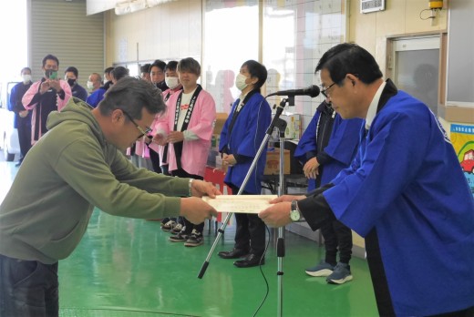 ＪＵ長崎ＡＡに貢献した県外会員に感謝状