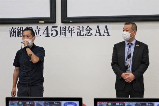 ＡＡ運営説明（写真右は小原清志流通委員長）