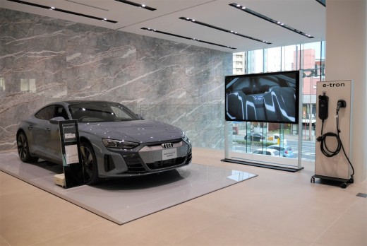 「e-tron」の展示スペース