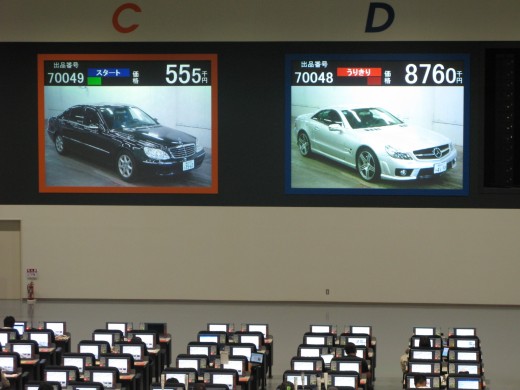 「ヤナセコーナー」（9/13、輸入車祭）　AMG車上位モデルがセリ上がっていく