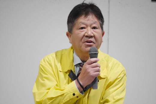 洲之内会場長があいさつを述べた