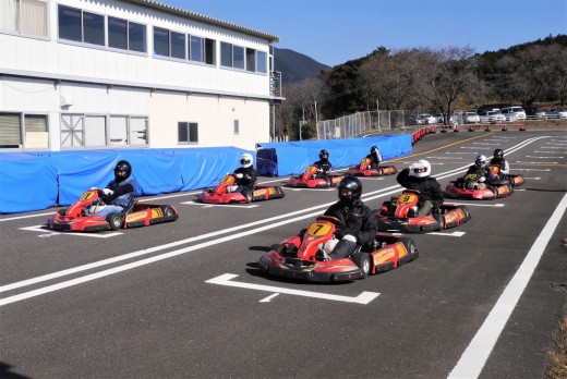 練習走行のタイム順で決勝走行がスタート