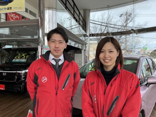 大塚さん（左）と安田店長（右）