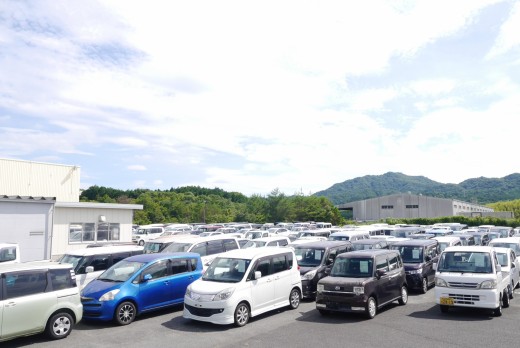 出品ヤードには多くの良質車が集まった