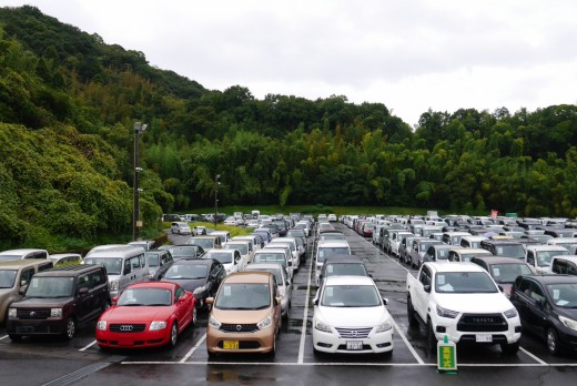 出品ヤードには良質車が多数並んだ