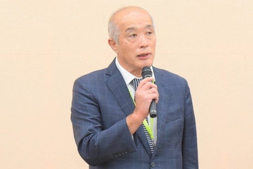 来賓を代表してあいさつを行うＪＵ中販連・奥村流通委員長