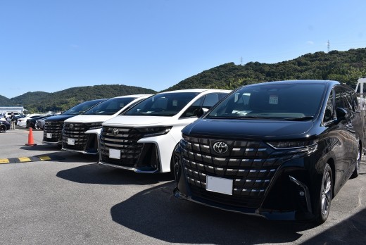 良質な国産車も多数出品された