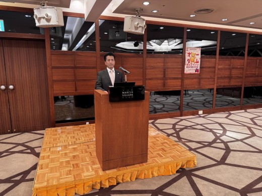 森本会長・理事長があいさつを述べた