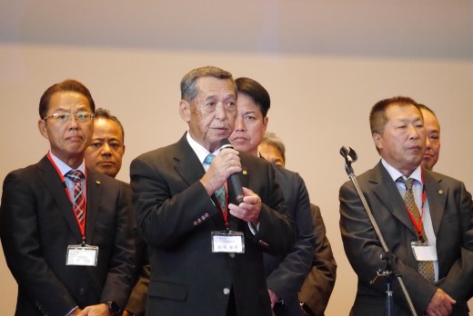 ＪＵ九州の新園会長が祝辞を述べた