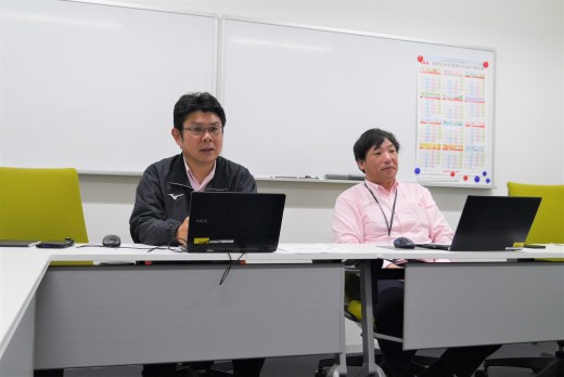 セリスタート後には記者会見を行った