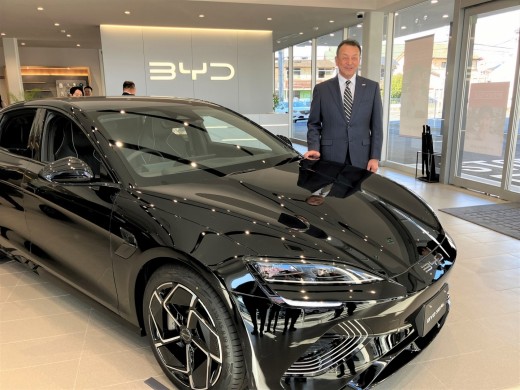 高級車販売にも意欲を見せる