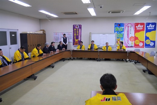 ＡＡ開始前には青年部会による朝礼が行われた