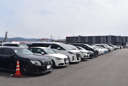 ４９７台の良質車が揃った