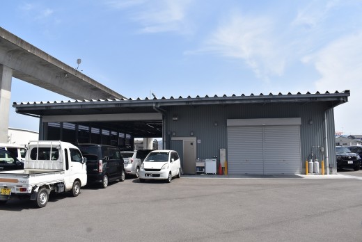 敷地内にある検査棟