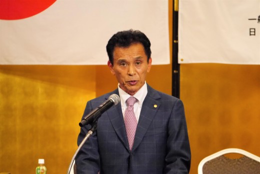 満田会長・理事長があいさつを述べた