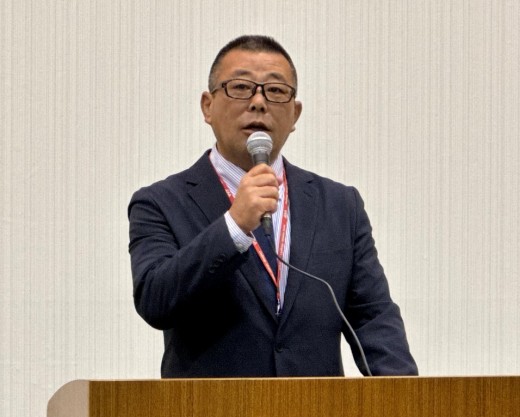 柘植取締役が周年記念あいさつに登壇