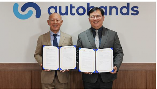 ビィ・フォアード山川社長(左)、オートハンズキム・ソンジュン社長(右)　