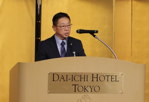 塚田理事長のあいさつ