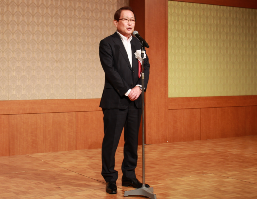 中締めの挨拶をする日査協_東京都支所　舟橋竹彦支所長