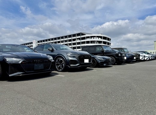 VW・AUDIの良質車が並ぶ