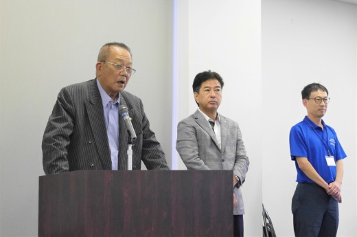 上田理事長が感謝の言葉を述べた