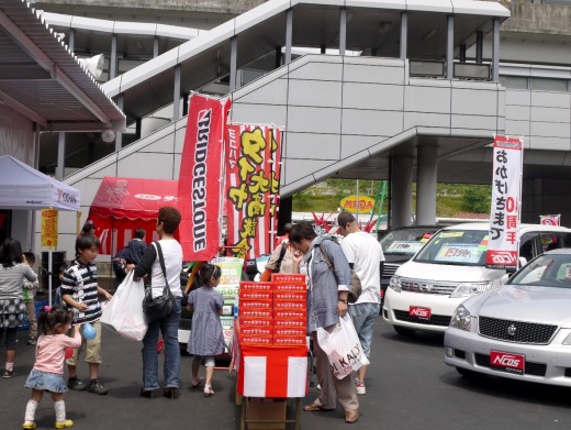 展示場とアストラムライン駅が直結
