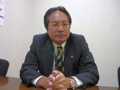 犬飼惠士小売振興委員長