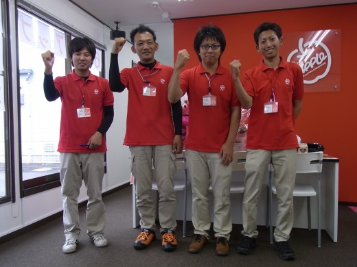 アップル高蔵寺店のスタッフ