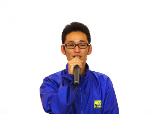 挨拶を述べる平河真吾会場長