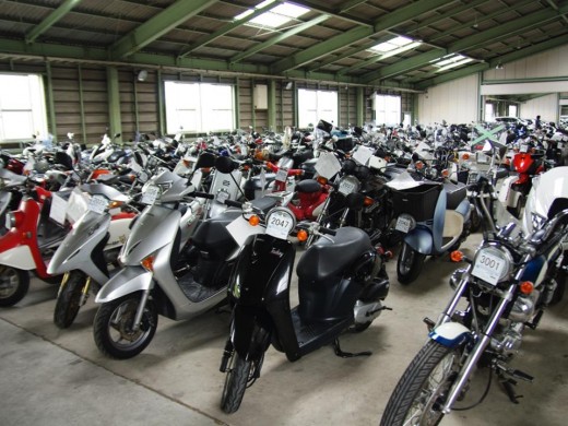 良質車が並ぶ展示場