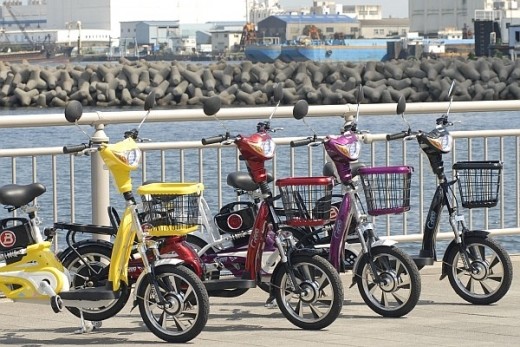 バイクでも自転車でもない、まったく新しい近乗り電動スクーターneo-cycle Cappy（キャピー）