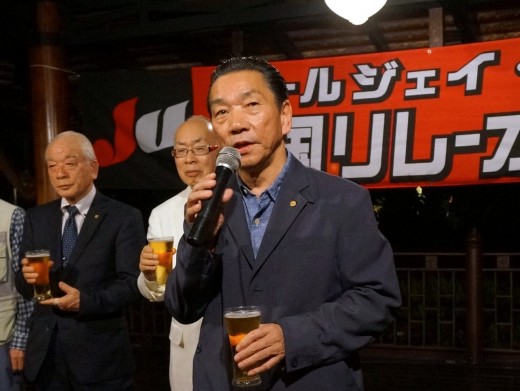 乾杯の挨拶は磯﨑孝流通委員長