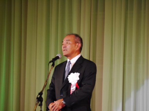 金田晴一執行役員岡山・四国会場長が祝賀会の中締めの挨拶を行った