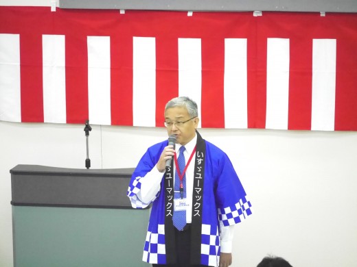 羽田社長が来場会員に挨拶した