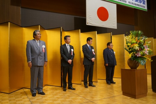 写真左から平沼会長（埼玉県自動車販売店協会）、薄会長（埼玉県中古自動車販売協会）、若尾会長（埼玉県軽自動車協会）、岩田会長（埼玉県自動車整備振興会）