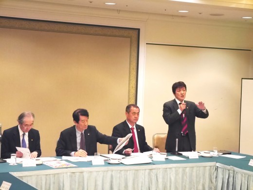 岡小売振興委員長はテントリの重要性を述べた