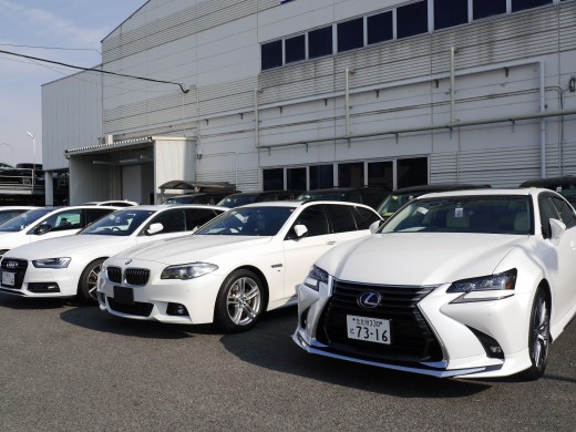 多数の高級車出品が成約単価を引き上げる