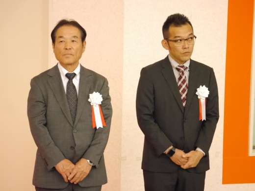 大峰社長（写真左）にとってＫＣＡＡ福岡創立３０周年は感慨深い節目の行事に