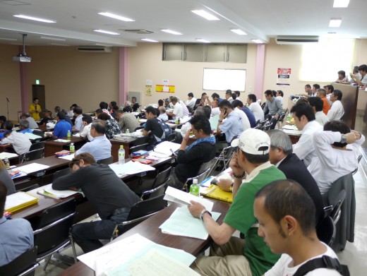 ＰＯＳ席が満席で立ち見となっていたＡＡ会場内