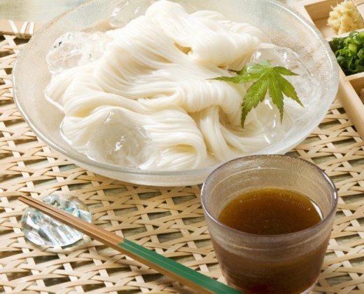利賀村の清流そうめん