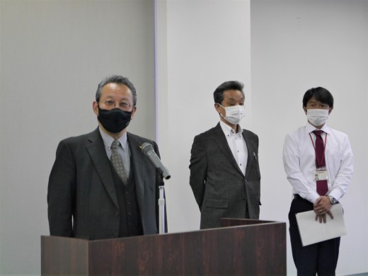 ＪＵ広島のＡＡ事業をけん引する打越流通委員長（写真左）