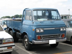 キャブオール（48年式）　トラックの「昭和車」も出品された